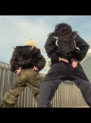 Aprendiendo la coreografía de 'Pinky Up' con Katseye