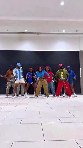 Celebration 🇨🇲🔥 #camerountiktok🇨🇲 #cotedivoire🇨🇮 #cameroontiktok🇨🇲 #newdance #dancechallenge #dancer #tiktokafrica