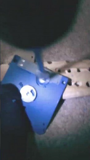 How to destroy a floppy disk properly
