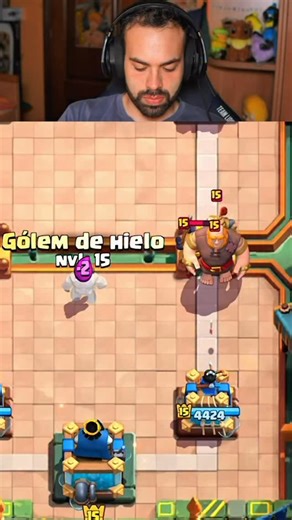 Cristian Sánchez on Instagram: "Mi nuevo mazo de trío de mosqueteras con bárbaros de élite 😳😳😳 #clashroyale #clash #predict"