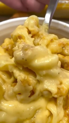 McCormick Spice on Instagram: "There’s a reason why mac & cheese is everyone's favorite comfort food! 🧀 Get the full recipe below ⬇️ or with the link in bio. ULTIMATE MACARONI & CHEESE INGREDIENTS 15 (1 Cup) Servings 1 package (16 ounces) elbow macaroni 6 tablespoons butter 6 tablespoons flour 2 tablespoons McCormick® Ground Mustard 1 1/2 teaspoons McCormick® Coarse Ground Black Pepper 1 teaspoon McCormick® Garlic Powder 1 teaspoon salt 4 cups milk 6 cups shredded sharp Cheddar cheese 1 1/2 cup