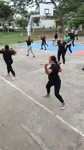 El padre del bastón el gym mañanero #aeróbicos #ejercicios #juanpablo #jp #bailoterapia #ejerciciosfuncionales | Ejercicios Aeróbicos con Jp