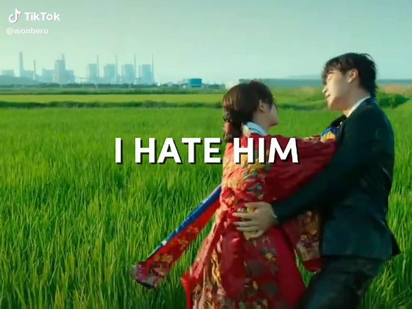 Mr. Plankton's Romantic Kissing Scene at Rose Hotel