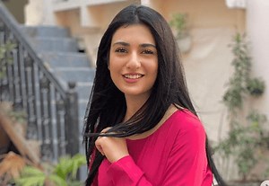 Sarah Khan’s kissing video goes viral