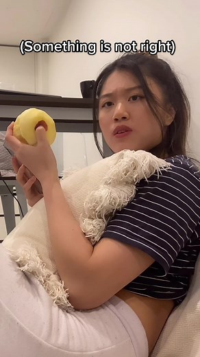 Attention please!!🍎✨ #fyp#funny#girlfriend#reaction