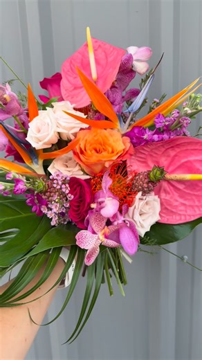 Wedding Florist Orlando | Wedding Florist Ocala on Instagram: "Top 10 2025 | August was hot and beautiful. Full of tropical flowers and color - just the way we like it. Our top 10 continue… ❤️"