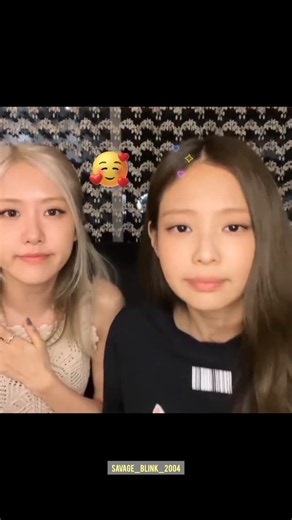 Rosé vs Jennie sneezing moments 😂 #jennie #rosé #chaennie #jisoo #lisa #blackpink #shorts