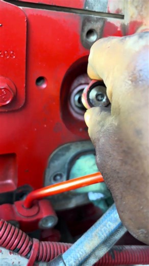 Injector removal on cummins ISX15 engines