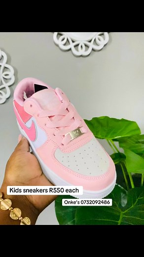 Kids Nike sneakers 凉❤️ size 10 to size 2 | Onke Siyolo | Facebook
