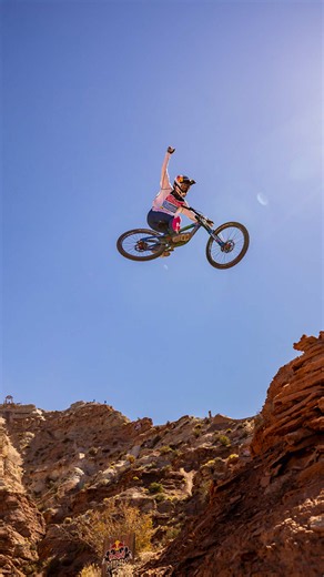 sometimes the tire taps out before the rider does 😬 Red Bull Rampage returns this week for its 25th anniversary. Tune in LIVE on TikTok: 🗓️ October 8: Women 🗓️ October 10: Men #bike #freeridemtb #mtb #redbullrampage