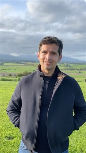 Grand Designs New Zealand on Instagram: "📣🏠 Tom Webster has a msg for you! Witness Kiwi families transform their homes and their lives! In the brand-new season of Grand Designs NZ. #GrandDesignsNZ | Tuesdays 7.30pm on TVNZ 1 & TVNZ+"