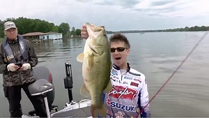 1.4M views · 10K reactions | Day 1 leader Chad Pipkens is putting on a show on Bassmaster LIVE! He landed this 8-11, along with 4 other big ones and has eclipsed the 60-pound mark for two days of action. Watch Bassmaster LIVE here: https://www.bassmaster.com/video/bassmaster-live-texas-fest-2019 #bassfishing #basslive #basselite #bigbass | Bassmaster | Facebook