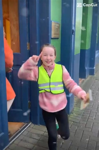 2.6K views · 45 reactions | ‍欄‍‍❤️‍‍I had the best little helper today... my daughter Juliet....‍欄‍‍❤️‍‍ Tomorrow is Polling Day. If you haven't received your polling card. Do not worry! Bring photo ID with you to your local polling station. My office has received a number of queries on this today. Thank you Niamh #Day20 #VoteNiamhSmythNo1 #HereToGetThingsDone | Niamh Smyth TD | Facebook