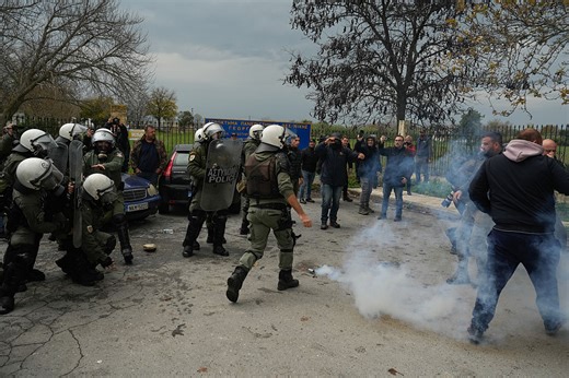 Greek farmers block Crete airports as row over farm subsidies escalates | Euractiv