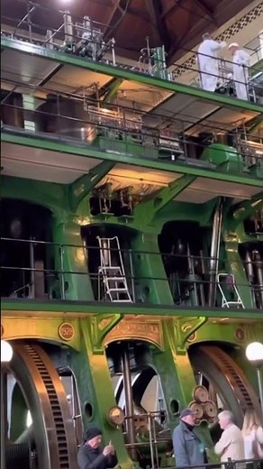 The BIGGEST steam engine in the world!