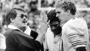 Leistikow: Behind the sunglasses, Hayden Fry's true genius was revealed in Iowa football's resurgence