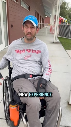 Spinal cord injury swimmer builds confidence in adaptive swim lesson #SwimWhisperers #Wheelchair