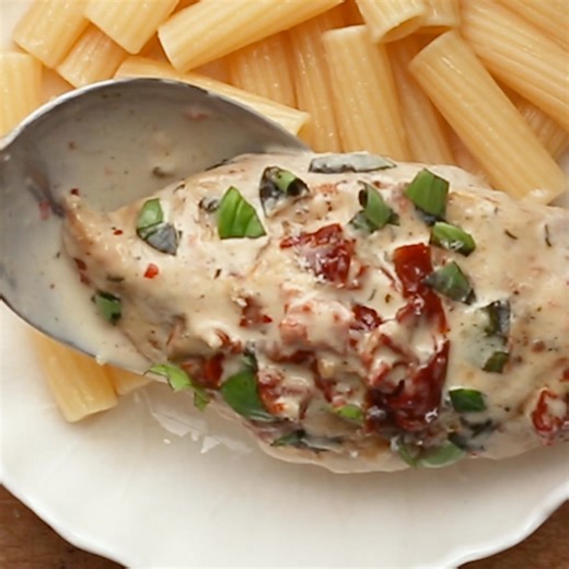 This Crockpot Marry Me Chicken is creamy, comforting, and SO easy! 🥘 Juicy chicken slow cooks in garlic, herbs, and sun-dried tomatoes, then gets finished with cream and parmesan for the dreamiest sauce. Perfect over pasta, rice, or mashed potatoes - definitely a family favorite! ➡️ Get the full printable recipe here: https://littlesunnykitchen.com/crockpot-marry-me-chicken/ | Little Sunny Kitchen