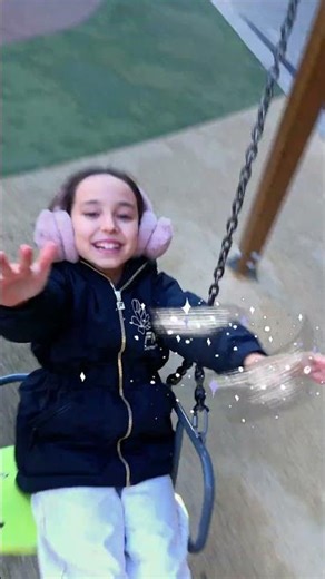 🛝 How Can Kids Stay Safe on Swings? #kidslearning #funlearning