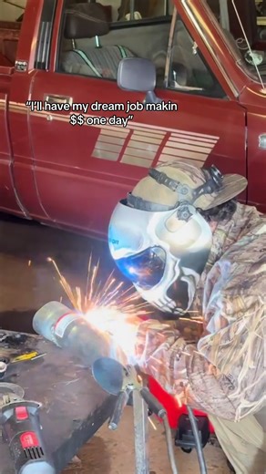 Heavy Equipment Operator Careers in Forestry and Logging