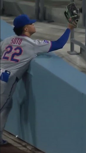 Incredible catch by Juan Soto! 🔥