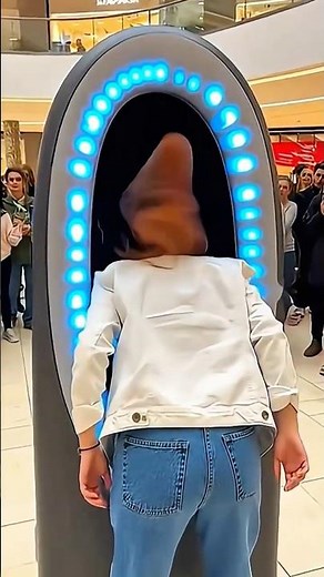 Dubai’s AI BRAID POD Will Blow Your Mind ⚡ Ultra-Fast Hair Braiding Machine 3.0, LIVE #dubai #shorts