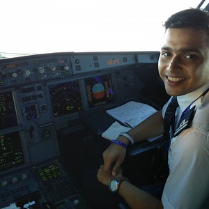 Learn more about our Professional Pilot Program | Riverside Flight Center