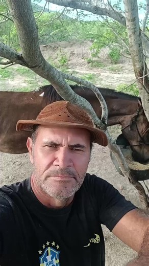 Os vídeos de poet Rogério lins (@poet.rogrio.lins) com A Vida no Sertão - Gideon do Forró