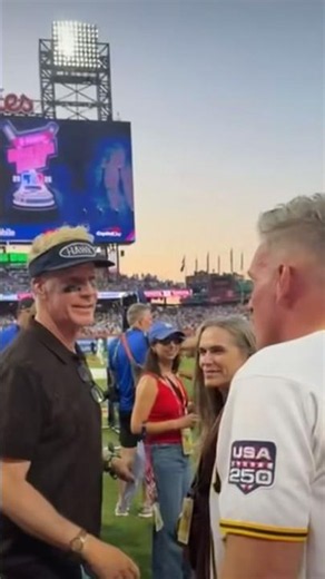 HELLO LEGEND