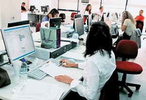 Πώς θα γίνει η επιλογή διοικήσεων στο δημόσιο - Ερχονται τεστ, μπόνους και παύσεις | ΤΑ ΝΕΑ