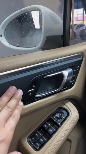 5.8K views · 46 reactions | Porsche Macan Old Type Sports Car #porsche #short #shorts #tutorial #drivingtips #drivingschool #drivingskills #drivingrange #drivingtest #shorts #carhacks #cartips #Reels #fbreels #viral #fypシ゚viral #fypシ゚viral #fypシ゚ | Driving Car hacks | Facebook