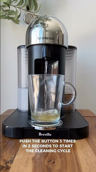 Here is how to clean your NESPRESSO VERTUO ✌🏻#cleanyournespresso #nespresso Tag someone who br