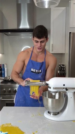 How to make spaghetti carbonara ‪@itsQCP‬