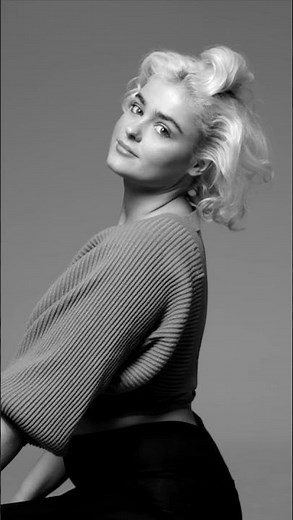 Stefania by Albert Comper