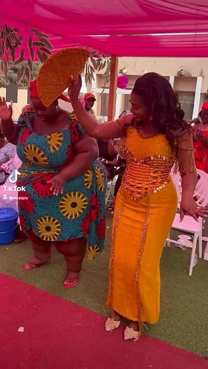 66K views · 812 reactions | It's all vibe #elcia23 Meet ur plus size bridal maid #Elcia23 #pmreigns | pm_reigns | Facebook