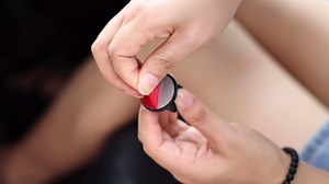 Amazon.com: COFSODI Emergency Car Window Breaker, Car Spring Loaded Window Punch, Essential Window Punching Seatbelt Cutter for Driving a Car (4, Green-4PCS) : Automotive