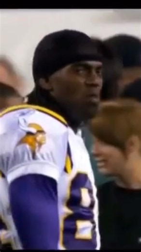 "84 don't stretch on game day" #randymoss #vikings