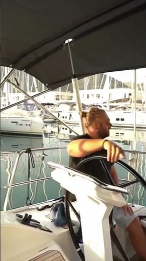 REVERSING INTO A BERTH: Singlehanded Docking Stern To with Lazy Lines