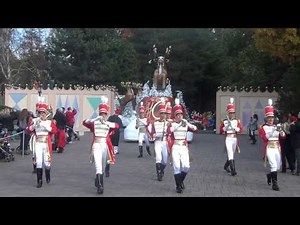 Disneyland Paris - Christmas Cavalcade - 11 November 2012