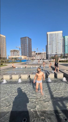 Rostov-on-Don is so cool that there are even foot pools! Dancing fountains!