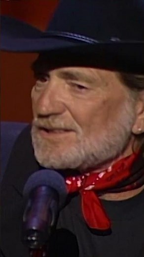 Throwback to ‪@WillieNelson‬'s #IsTheBetterPartOver 1989 #ACMawards performance🎤 #ThursdayRewind