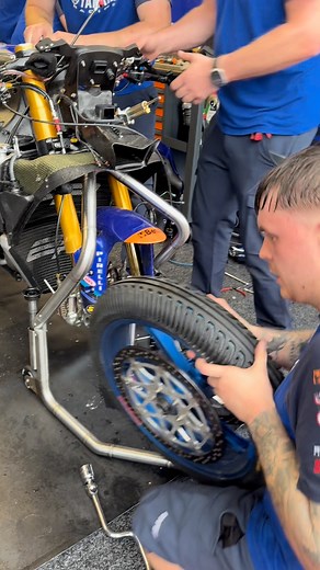 1.9M views · 46K reactions | Talk about a quick repair job!  After a crash only moments before the red flag in the opening race at TT Circuit Assen, the guys at Raceways Motorcycles worked against the clock to repair the R1 ahead of the restart… The team were working within a window of just 20 minutes! 勞 #YamahaRacing #RevsYourHeart #WeR1 | Yamaha Racing | Facebook