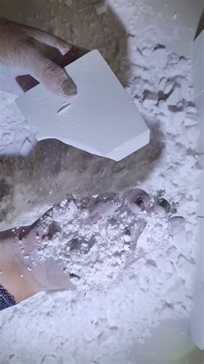 Satisfying ASMR with Fresh Chalk: Relax and Unwind