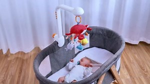 Tumama Baby Crib Mobile with Projection Night Light, Music and White Noise, Soft Plush Mirror Hanging Toys, Mute Spin Motor Nursery Toys for Infant 0-3, 6-9 Month Newborn Xmas Gift (Crab)