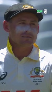 “Bit of beetroot now, bit of onion... slide it on here.” Marnus Labuschagne is an absolute pest in the field 🤣 Watch the #Ashes LIVE in 4K and ad-break free during play, on Kayo! #TheAshes #AUSvENG #Cricket | Kayo Sports