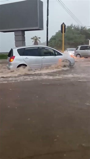 🌧️ Chuvas Fortes em Maputo Hoje! Inundações tomam a cidade – Veja a situação