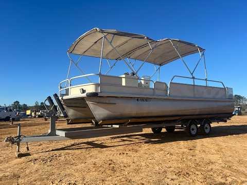 #65 Hattiesburg - 2000 All Aluminum 24' Pontoon Boat w/ Trailer