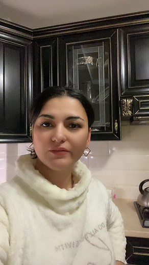 Baking a Delicious Raspberry Cake from Scratch