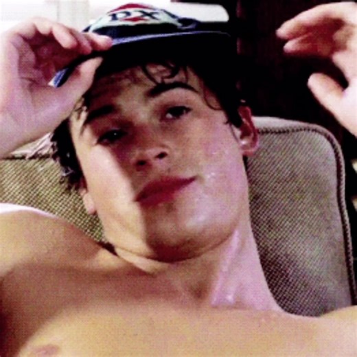 the beauty of rob lowe or whatever #roblowe #sodapopcurtis #theoutsiders #foryoupage #viral