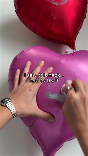 Found this balloon hack... and couldn’t not try it 😅🎈Save this and try it later! #balloonhacks #balloons #partyhacks #foilballoons #balloonsdecoration #balloonsdecor #foilballoonsdrawing #diy #balloondiys #balloondiytutorial
